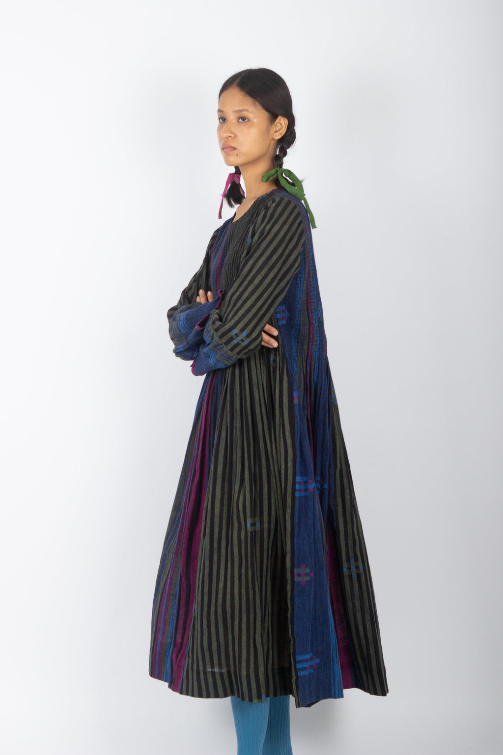 Minimalist Fashion: 5 Reasons Why Less is More in 2025